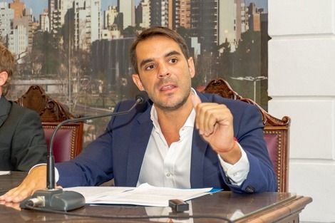 Manuel Passaglia de San Nicolás llamó "cagones" a los candidatos de Fuerza Patria y LLA y convocó a votar por HECHOS