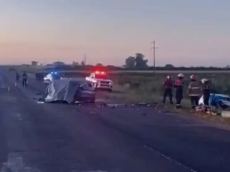 Tres muertos y varios heridos de gravedad tras un choque frontal sobre la Ruta Provincial 20
