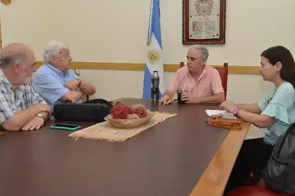 Javier Gastón se reunió con el director de la Medialuna Oftalmológica del Clubes de Leones