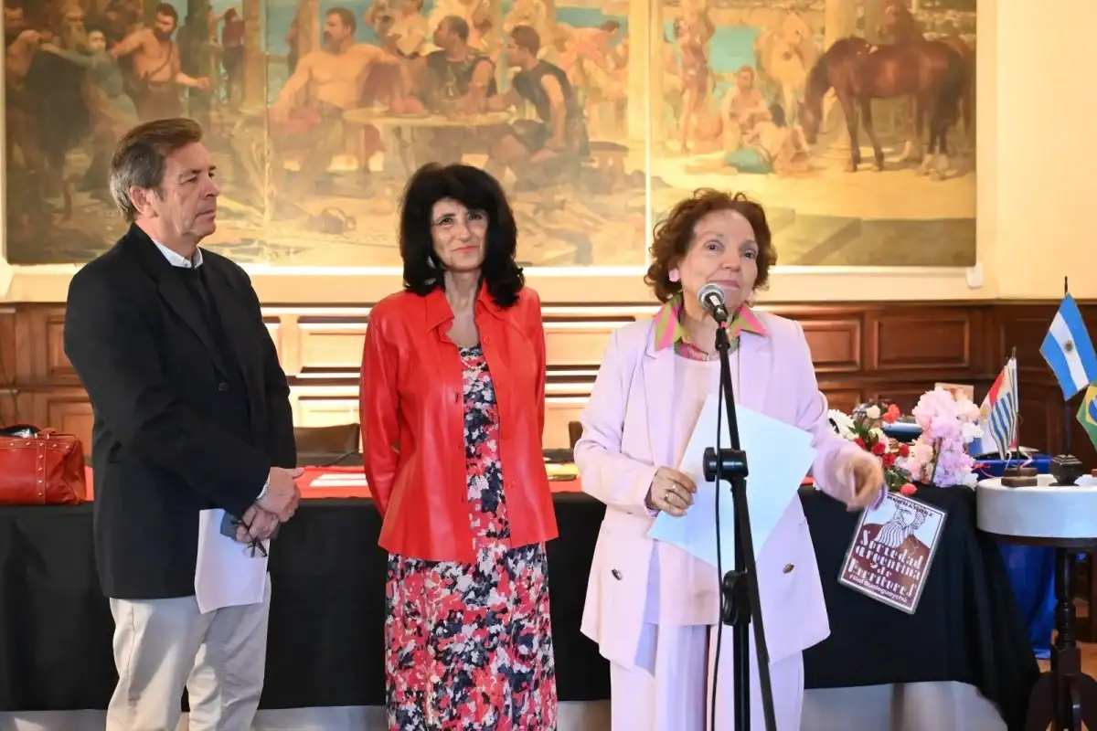 El mensaje de los Escritores del Mercosur para los jóvenes: "Los sueños nacen en el corazón y se anidan en el cerebro”