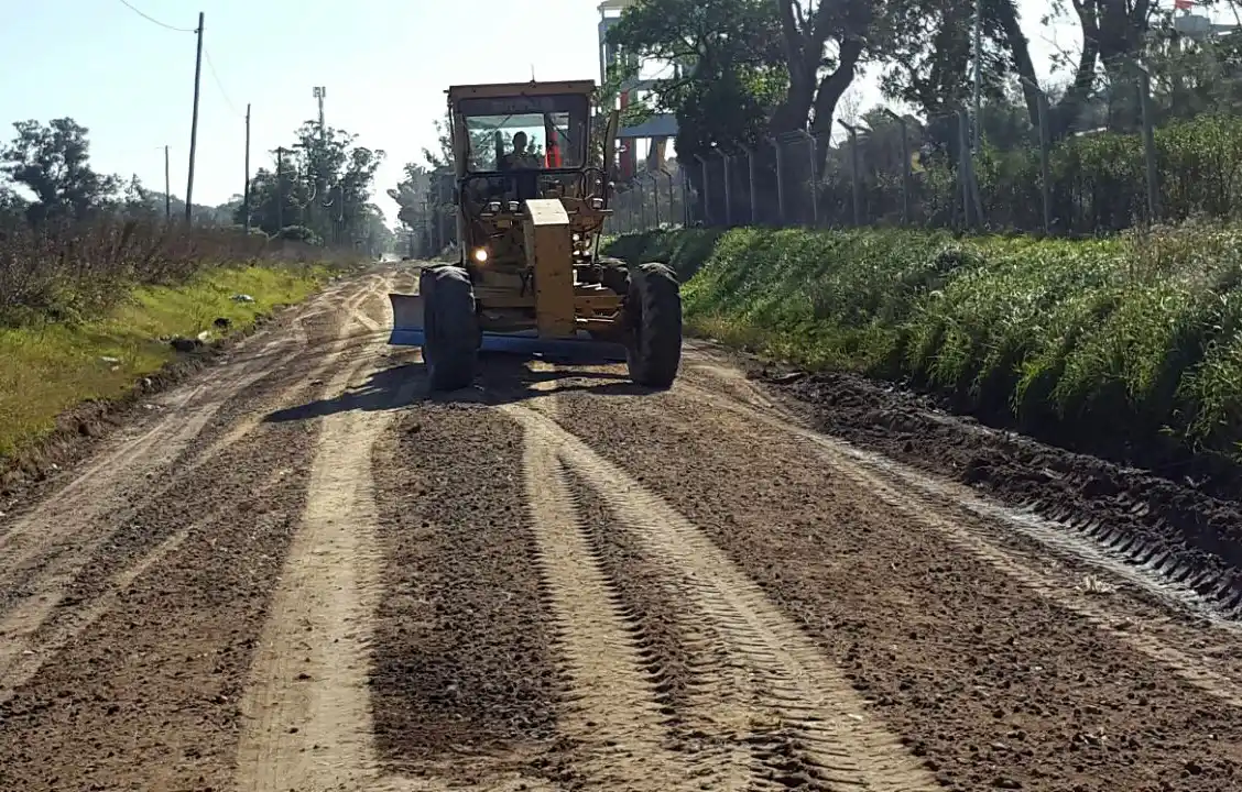 Tras el reclamo de vecinos, el Municipio trabaja en calles de Nuevo Golf