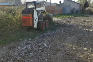 Berisso: Comprueban que calles que figuran asfaltadas siguen siendo de tierra