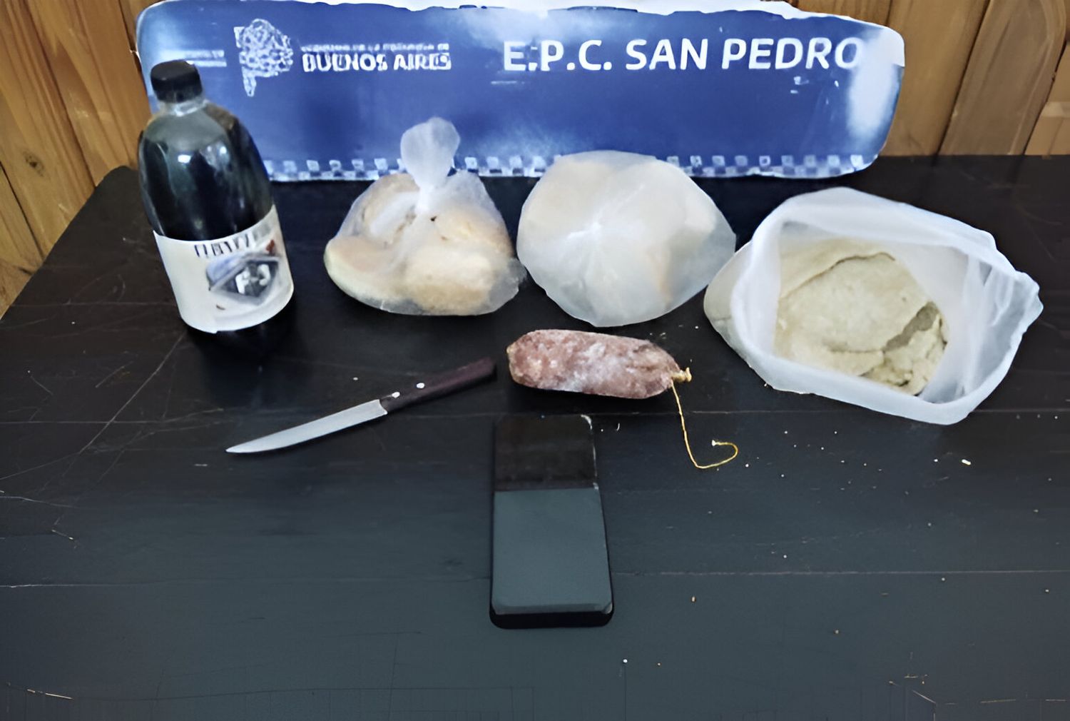 La mercadería robada fue incautada por la policía.