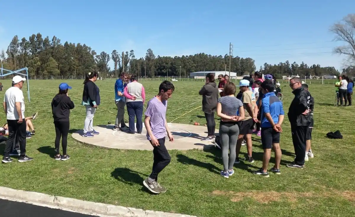 En Lobería. Se realizó el Festival de Atletismo Inclusivo