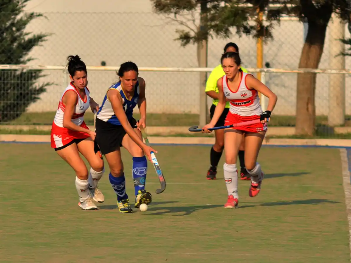 En casa quiere frenar al puntero