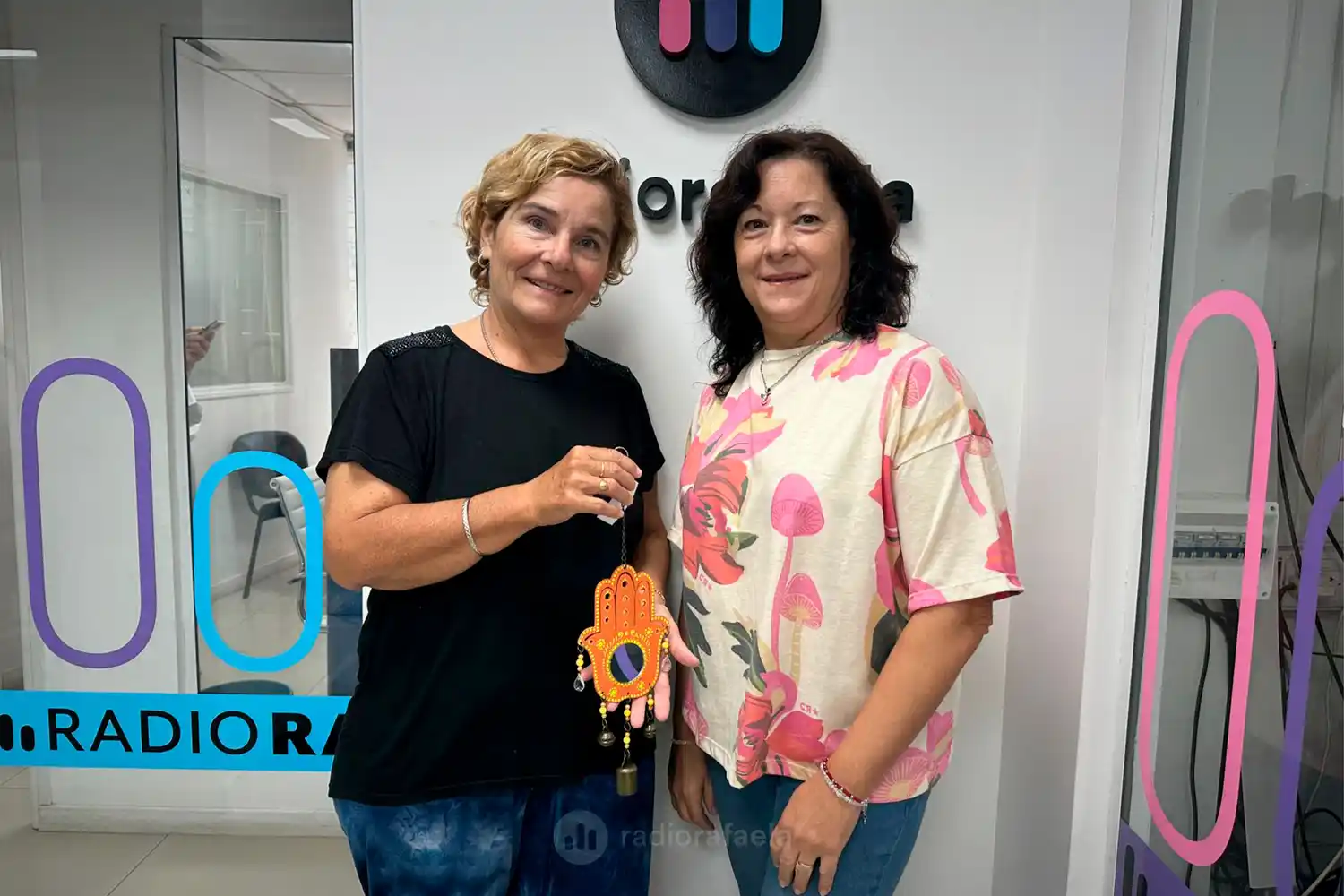 Carina y Ana Rosa Valer, creadoras de Aldora Regalos | Día del artesano: la historia de dos hermanas que comenzaron un emprendimiento tras la muerte de su padre