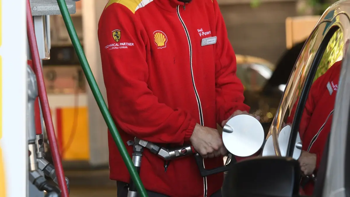Aumentos de hasta el 30% en combustibles, con YPF a la cabeza del ajuste