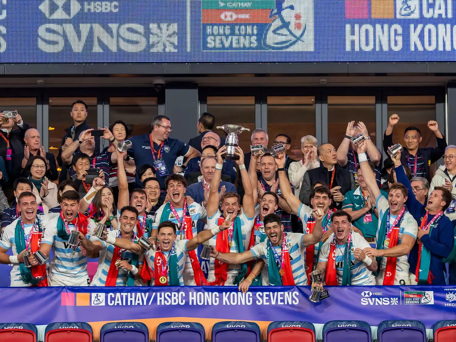 El festejo de los argentinos en Hong Kong.