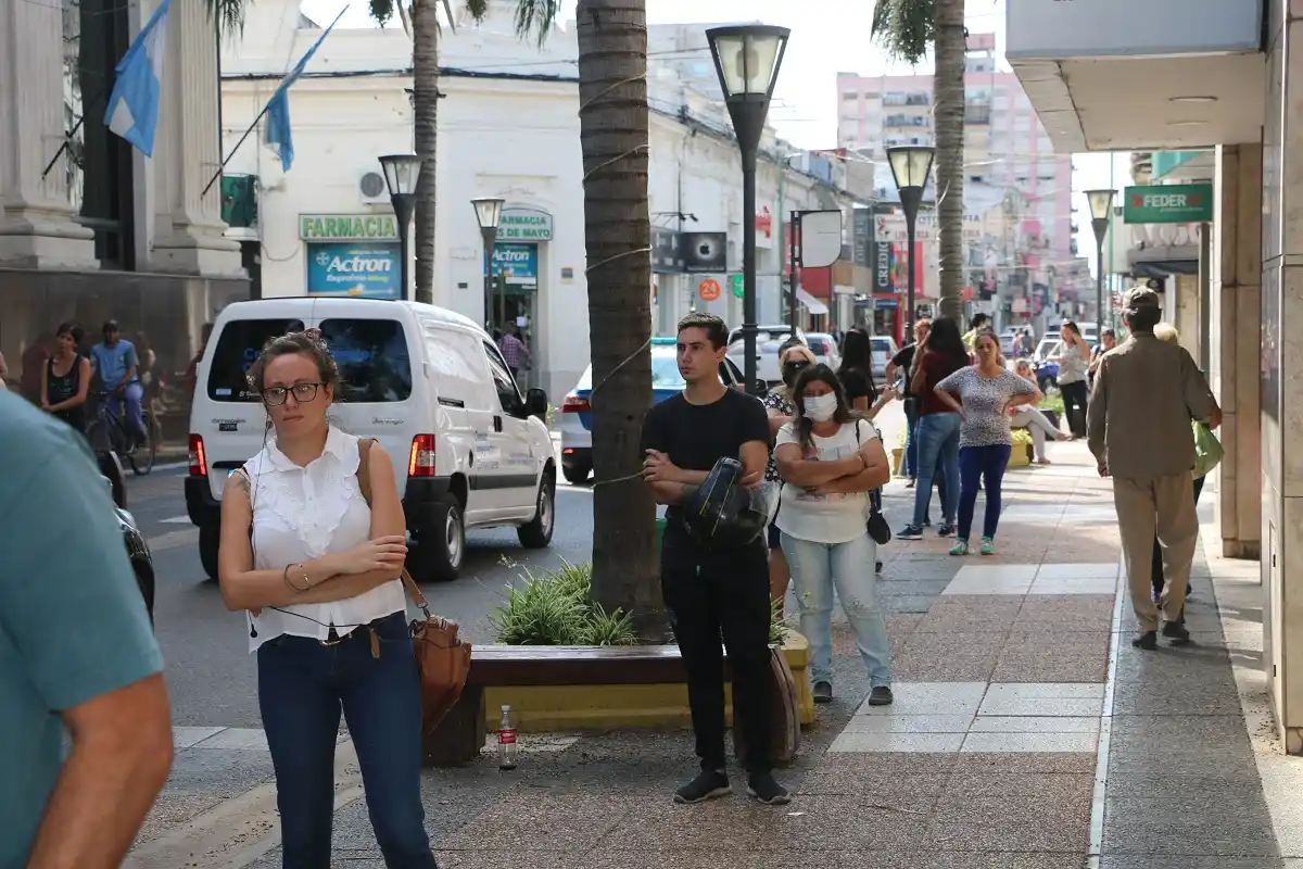 Coronavirus: Analizan autorizar la "cuarentena comunitaria" en algunos lugares
