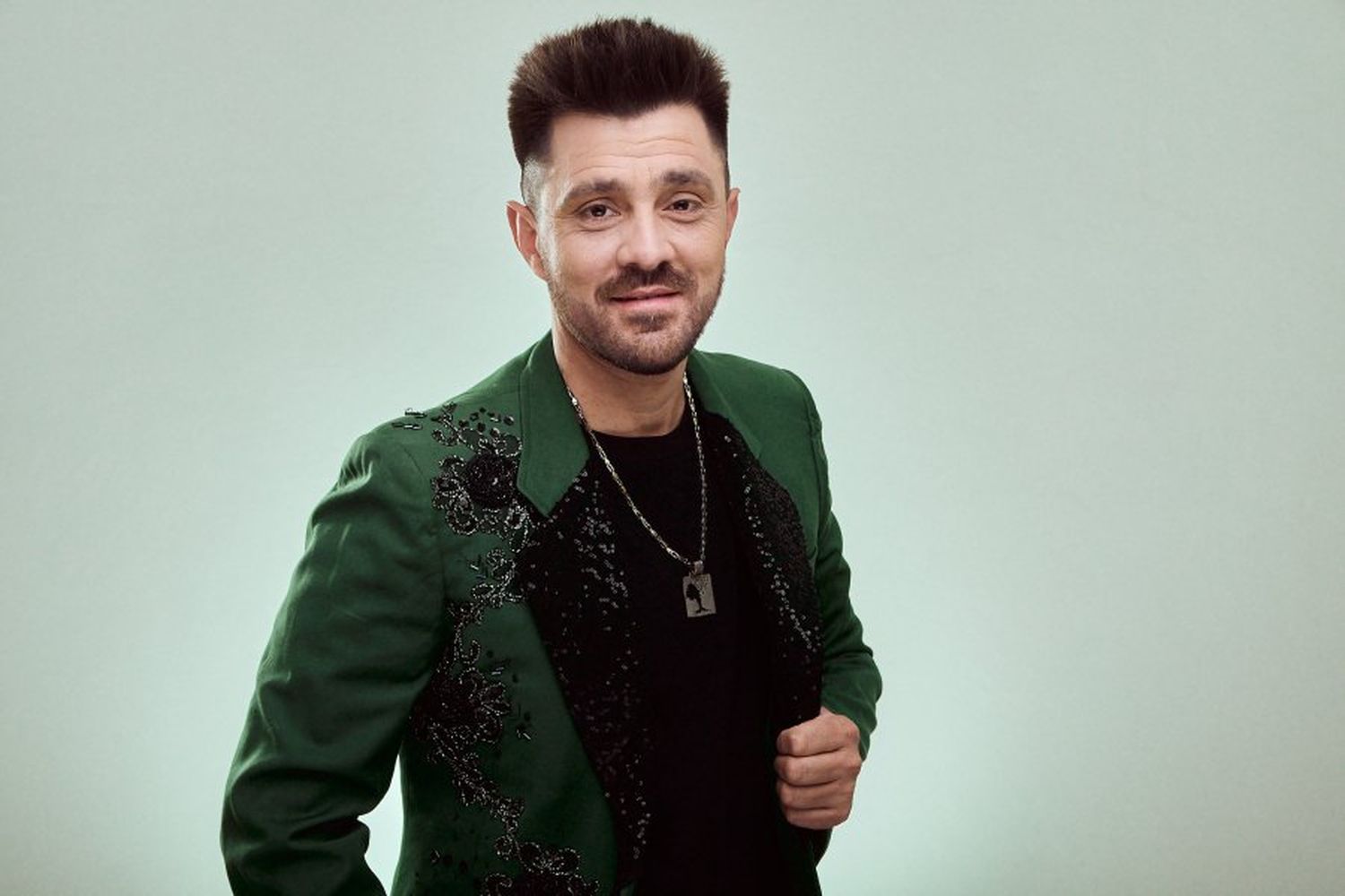 Efraín Colombo cerró un 2024 exitoso: 27 shows, 5 lanzamientos y más de 2 millones de reproducciones