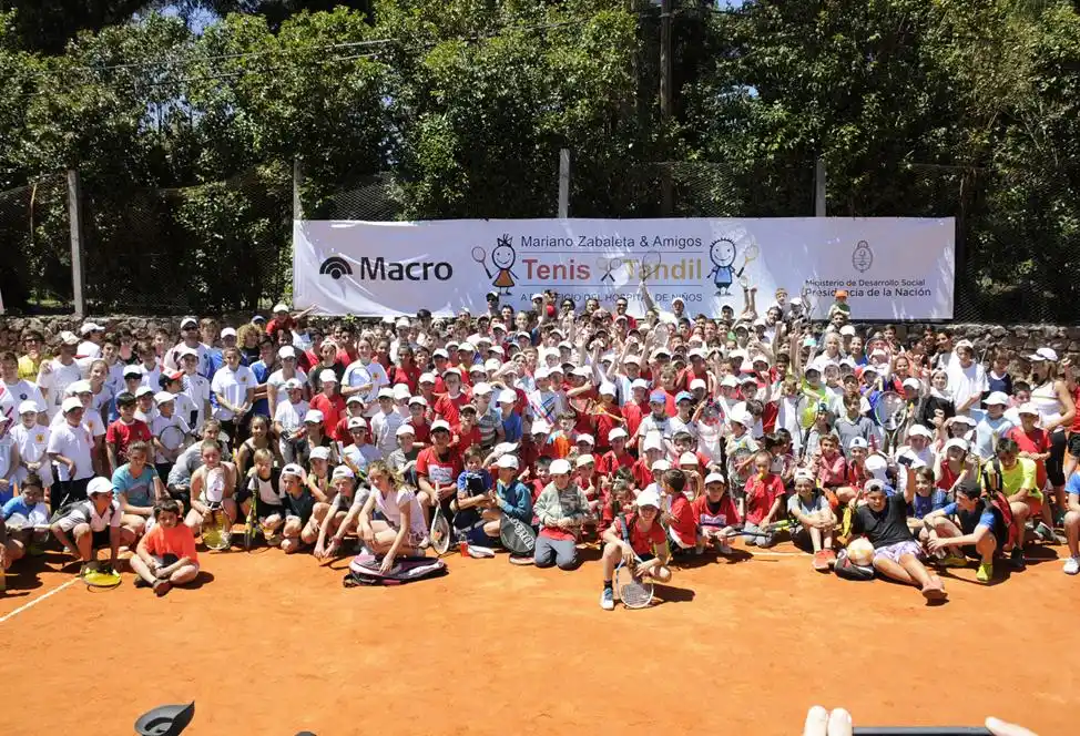 En Tenis por Tandil, Mariano Zabaleta prometió trabajar por el deporte