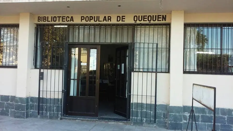 Una actividad cultural en adhesión al Festival Internacional de poesía