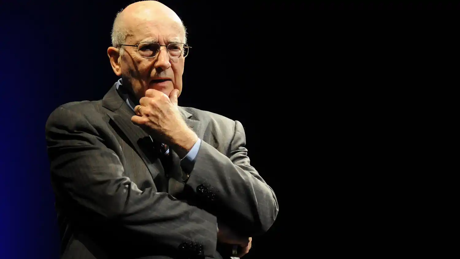 Philip Kotler: “Las empresas y las personas adineradas deben pagar impuestos más altos”