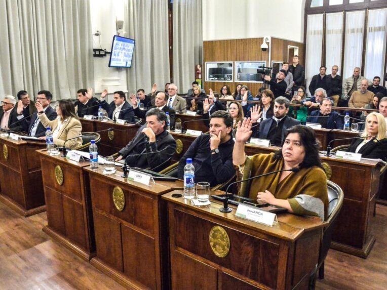 Senado entrerriano aprobó la ley para reestructurar la deuda provincial