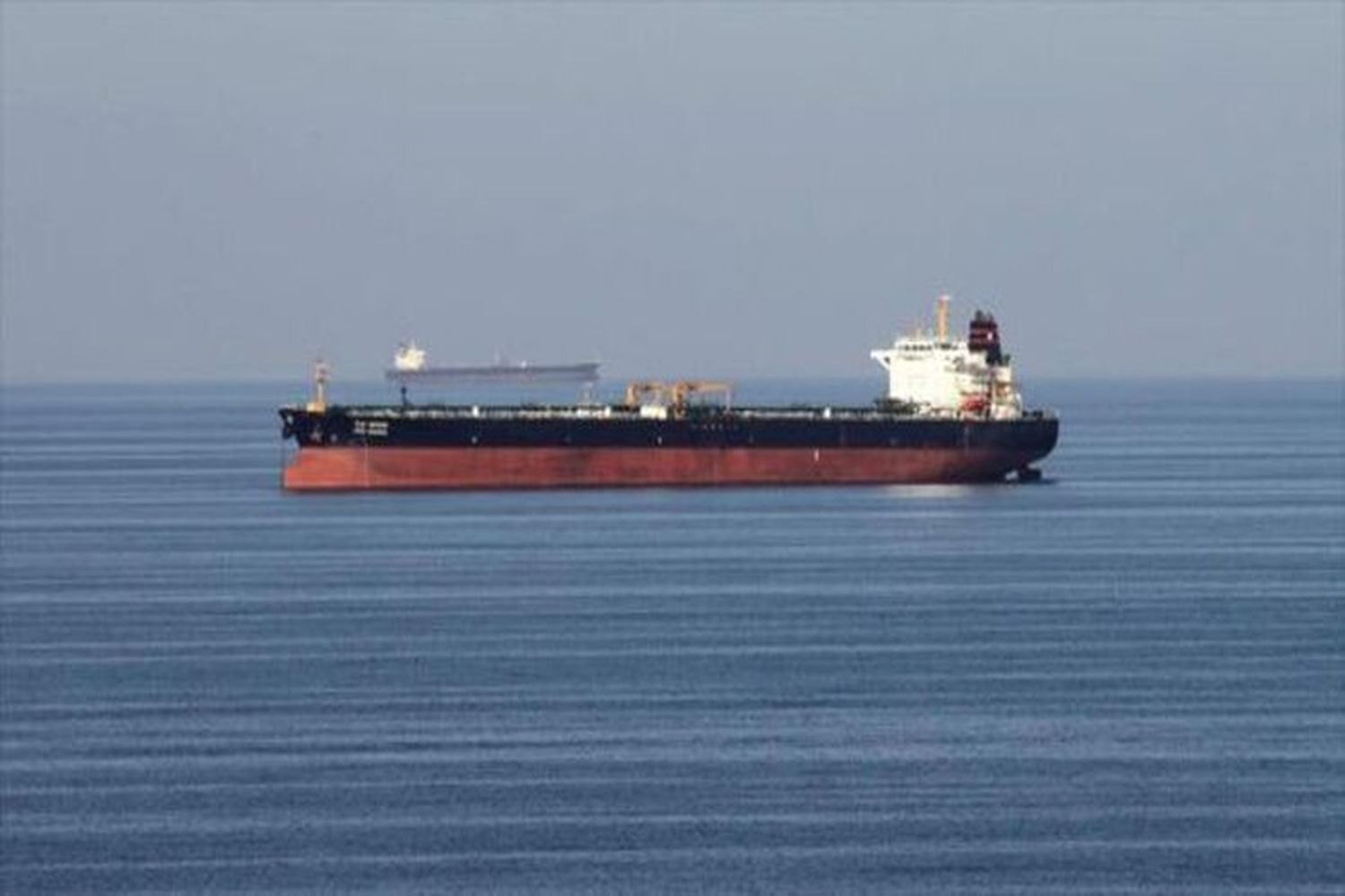 Departamento del Tesoro sanciona a empresas petroleras que ayudan al régimen de Maduro