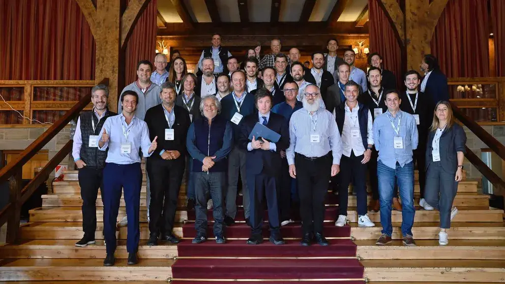 “¿Presidente, podemos sacarnos una foto?”, gritó Eduardo Elsztain y todos accedieron