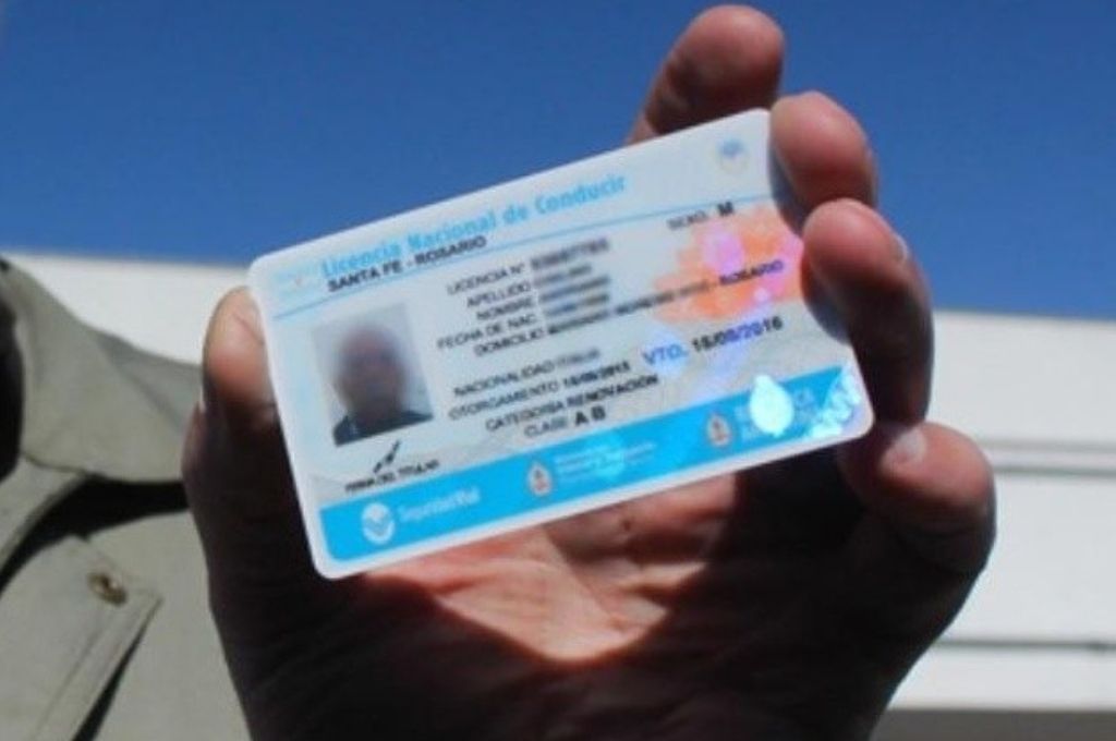 Pusieron la base de datos a la venta por tres mil dolares.