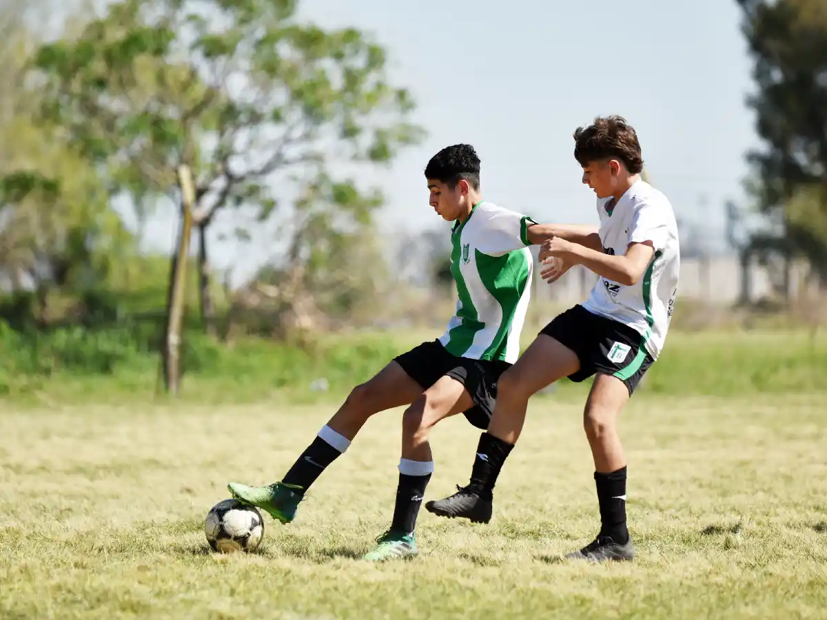 Juegan la fecha de la Liga Juvenil