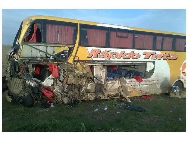 Cuatro muertos por un triple choque en el sur de Santa Fe