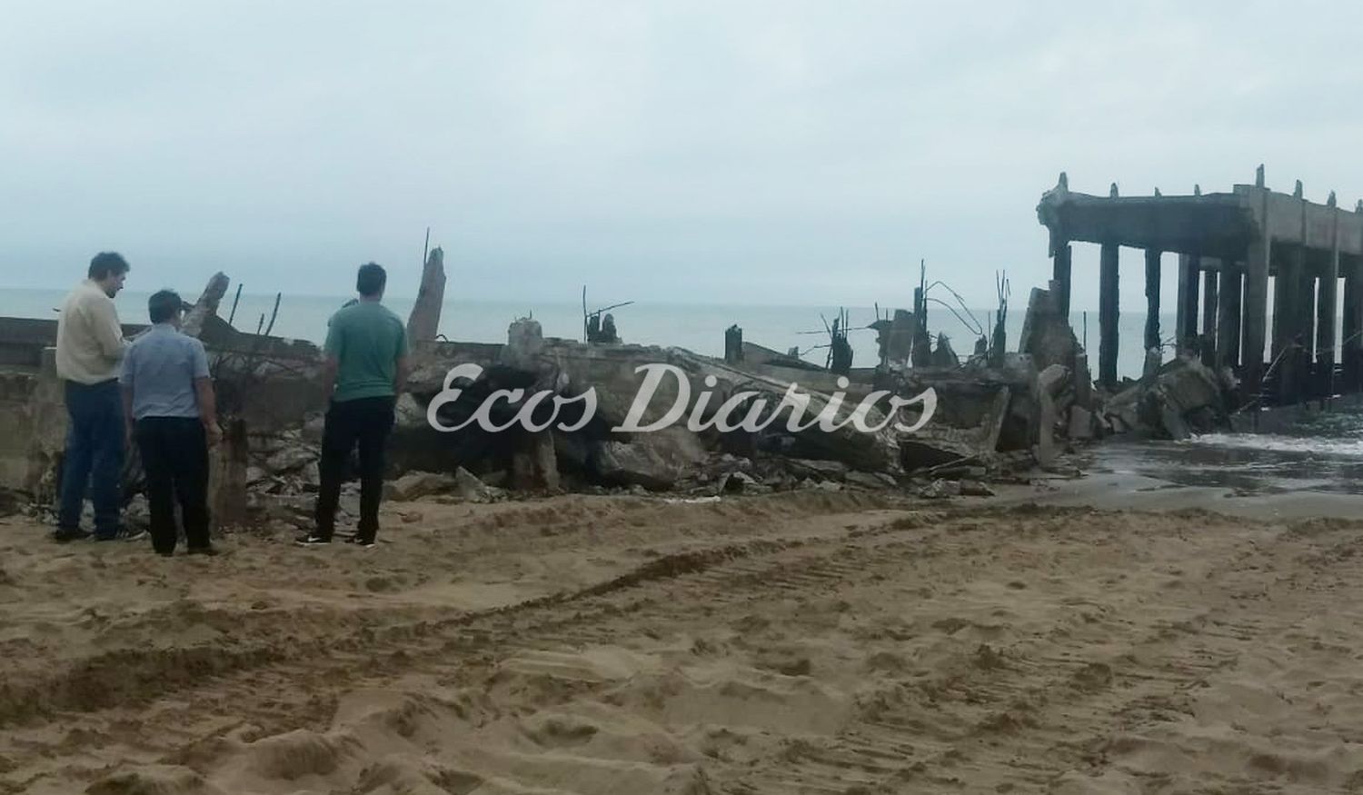 Demolición del muelle de pescadores
