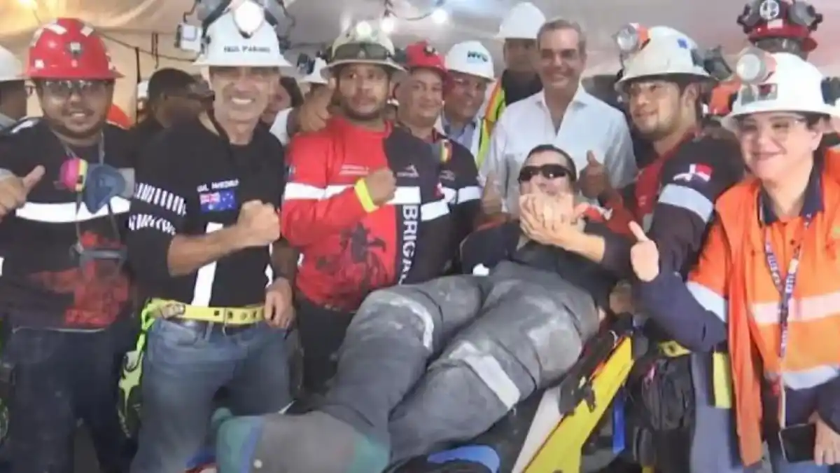 ¡TENÍAN  9  DÍAS  ATRAPADOS! Rescatan con vida a dos mineros en República Dominicana