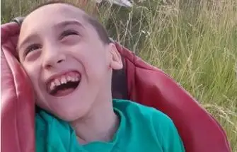 Murió Tobías, el niño gualeguaychuense que tenía parálisis cerebral espástica
