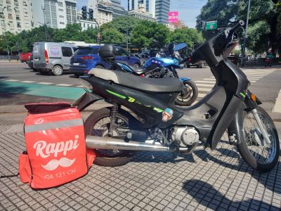Capturan a dos extranjeros armados que simulaban ser repartidores