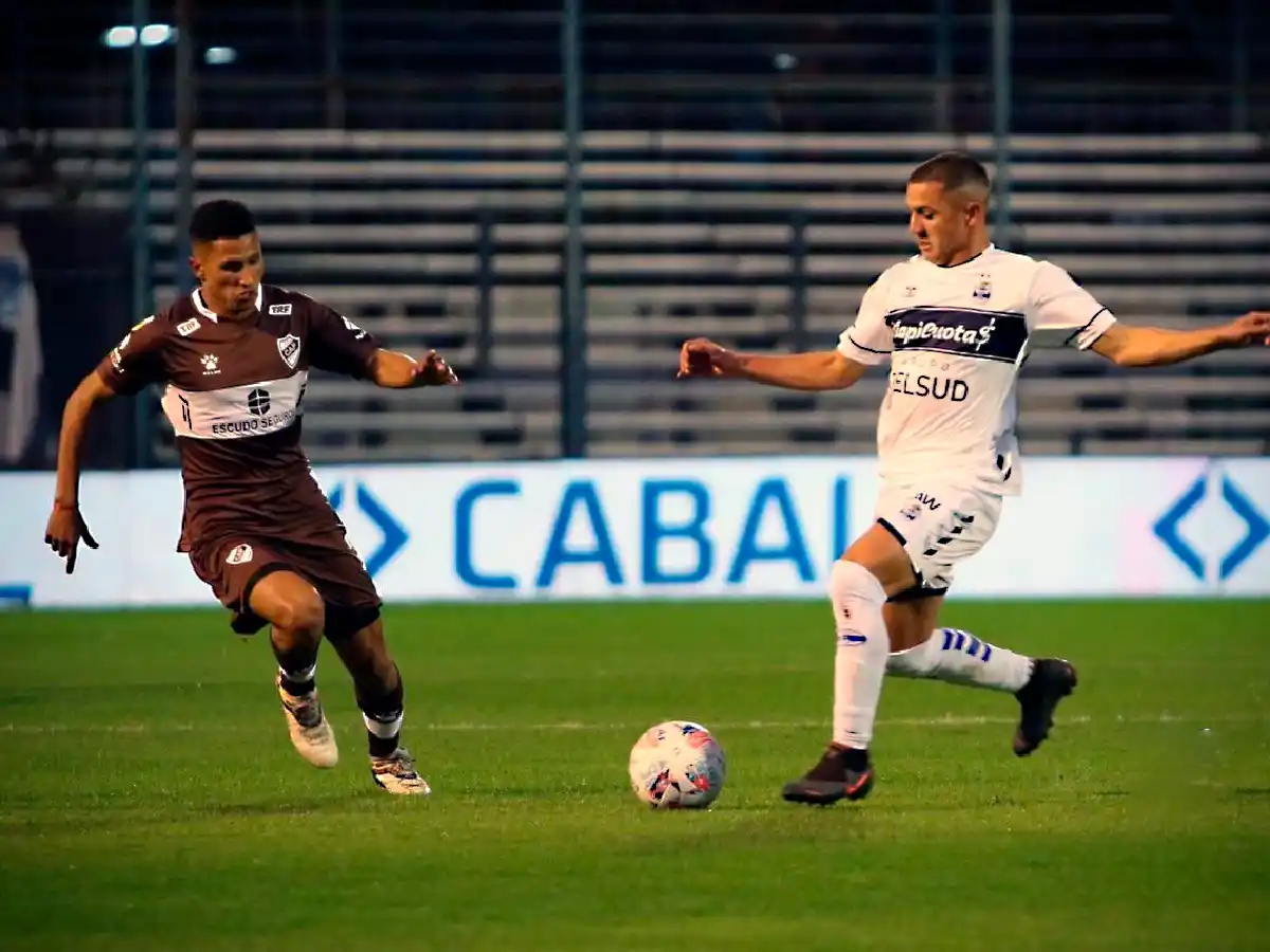 Gimnasia reaccionó y rescató un empate ante Platense