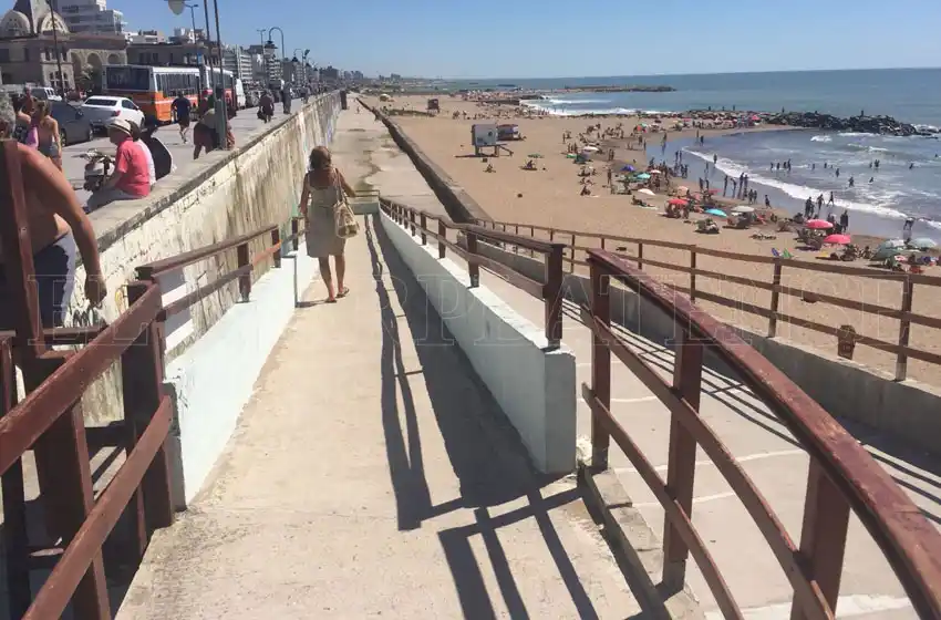 Elaboran otro proyecto para mejorar el acceso a playa de discapacidad