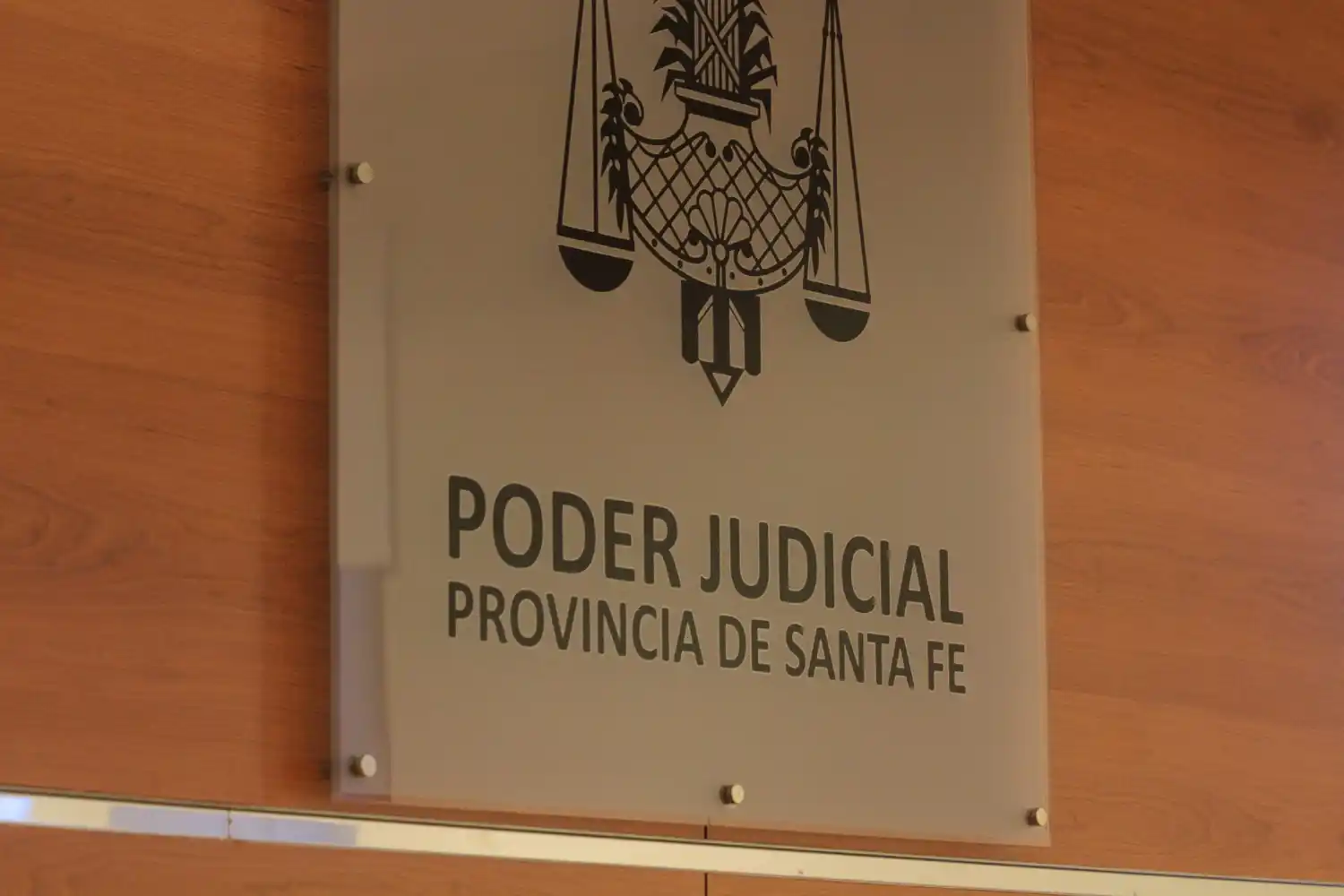 ¿Sanadores egipcios?: una funcionaria del Poder Judicial santafesino fue detenida por estafa
