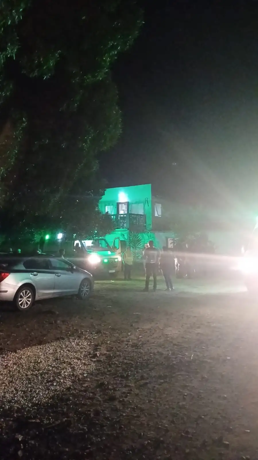 El derrumbe se produjo por el "exceso de personas" sobre la estructura, la cual se encontraba en "buenas condiciones" según Defensa Civil.