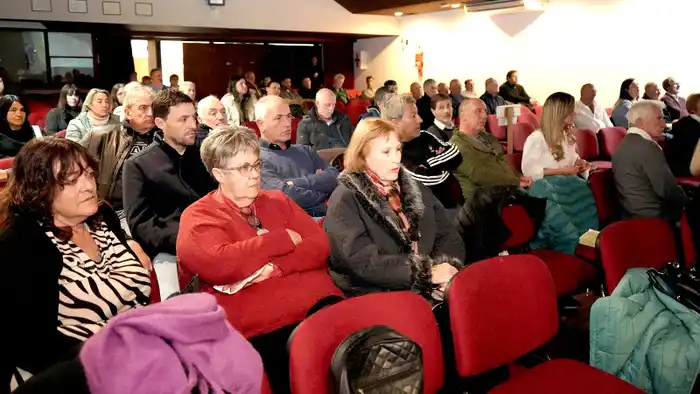 Asamblea de la Usina. Con la participación de los delegados