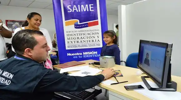 El Saime activa jornada nacional de cedulación para niños en todo el país