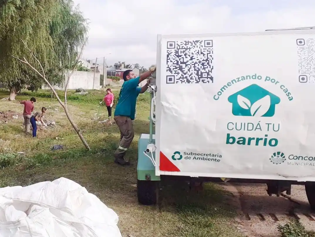 La jornada de limpieza comunitaria llega al barrio Isthilart Sur