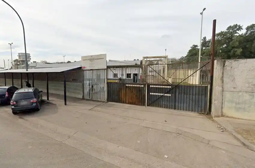 Recapturaron a uno de los presos que se había fugado de la Unidad Penal 6 durante una clase de educación física