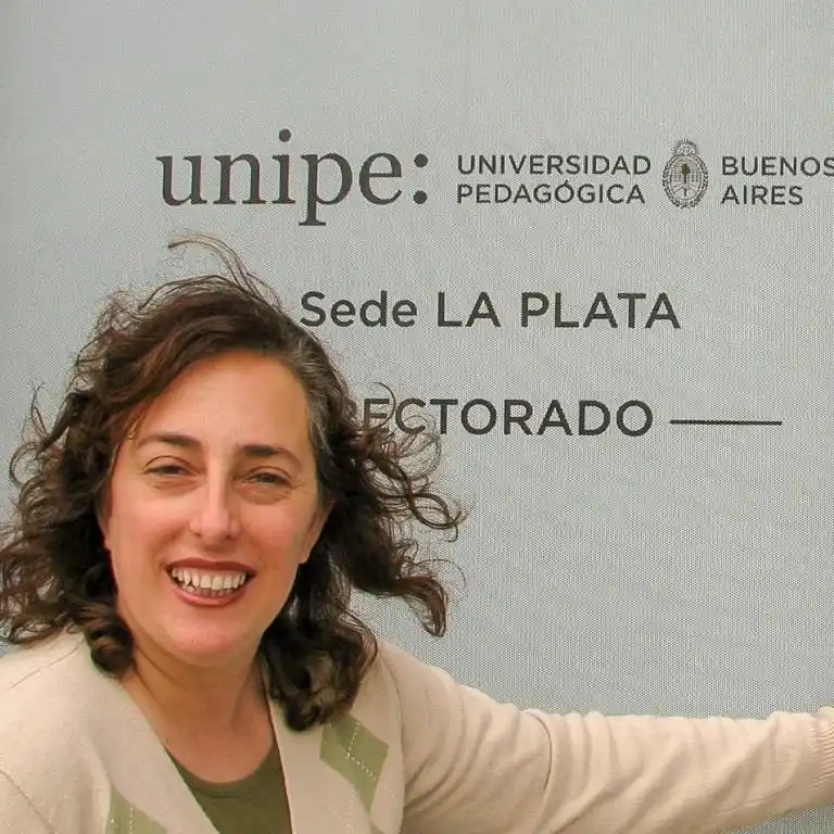 Rosana Greco participa en un libro de la Universidad de Chile