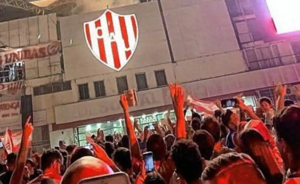 Pese al riesgo de contagio, los unionistas festejaron igual