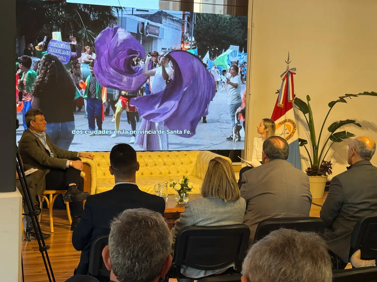 La Secretaria de Gobierno, Betiana Pellegrini compartió el panel con representantes de Rosario (Argentina) y Cuenca (Ecuador).
