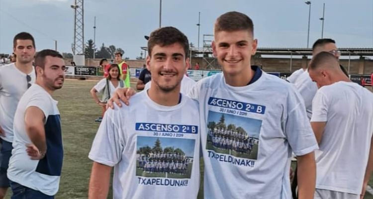 En España, Tomás Oneto ascendió con el Alavés B