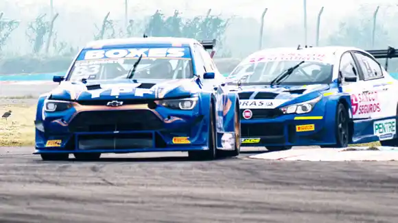 Se presenta la carrera de Concordia en la Peatonal del Bicentenario