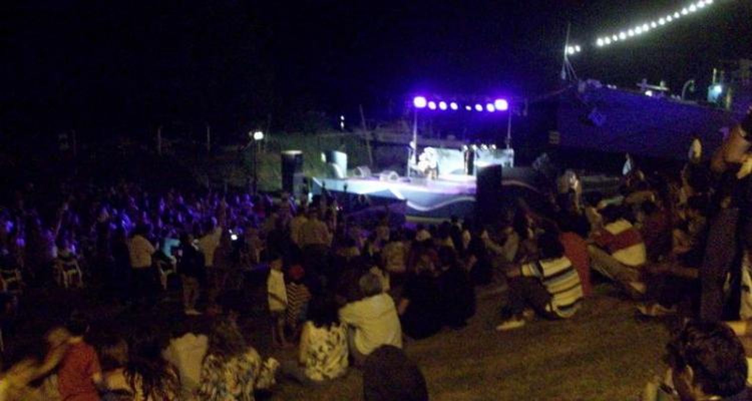 La noche del buque fue un éxito