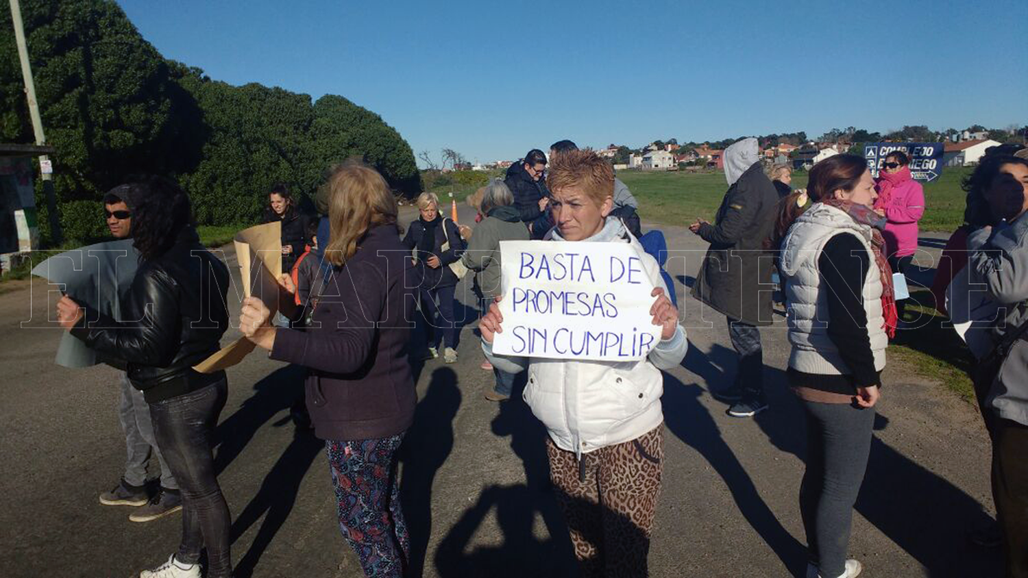 Vecinos del sur reclaman por las calles con otro corte en Ruta 11