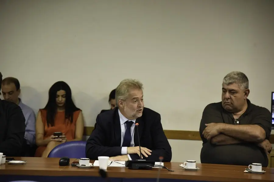 Avanza en el Congreso el proyecto de Mirabella que impulsa la fabricación nacional de maquinaria agrícola