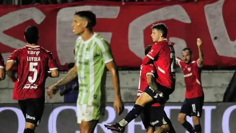 Sportivo en su última participación en Copa Argentina. Fue derrota ante Independiente.