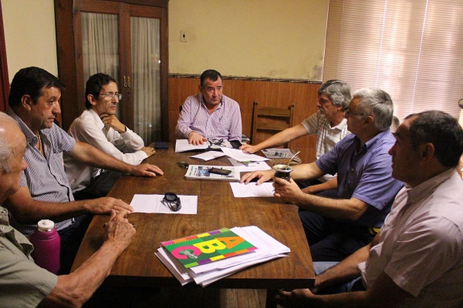 Trabajadores municipales juntarán firmas contra la suba en la electricidad