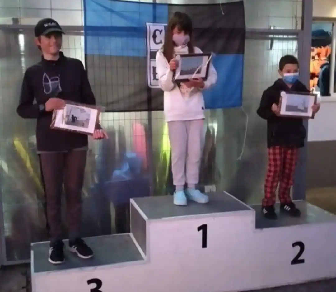 Náutico terminó el Metropolitano: Catalina Gómez lideró en optimist principiantes y la dupla Limardo-Fenouil hizo podio en 29er