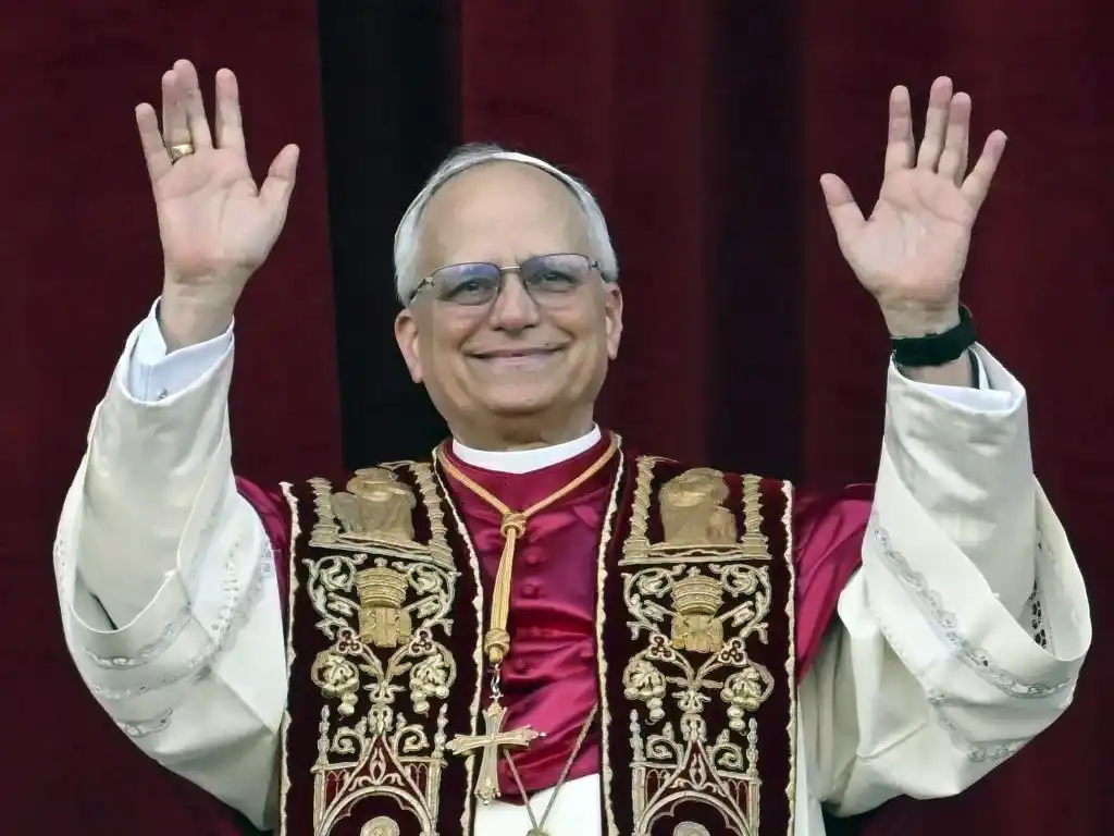 El papa León XIV llamó a la unidad y la paz en su despedida de Turquía