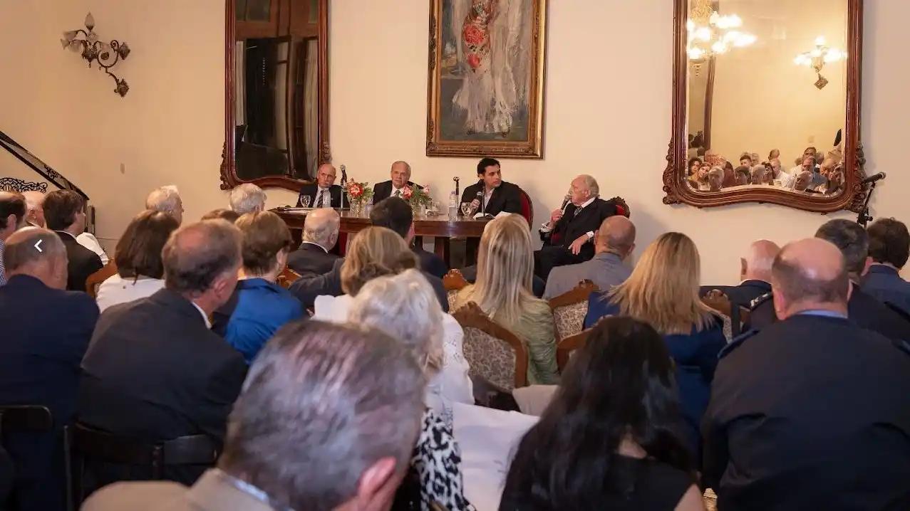 Gualeguay rindió homenaje a sus héroes de Malvinas