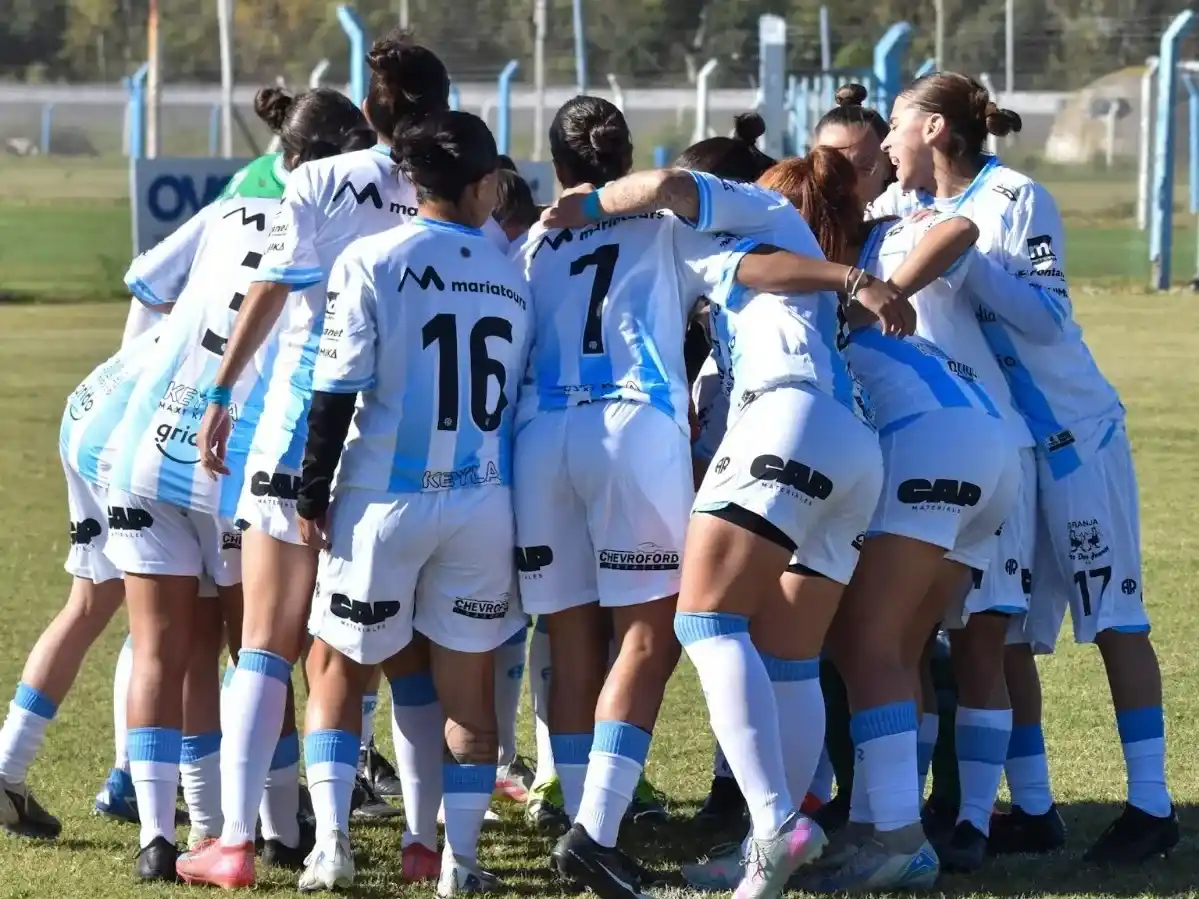 Las Cremosas reciben a las 20 a Vélez por la fecha de la Primera B Femenina de AFA. Foto:AR