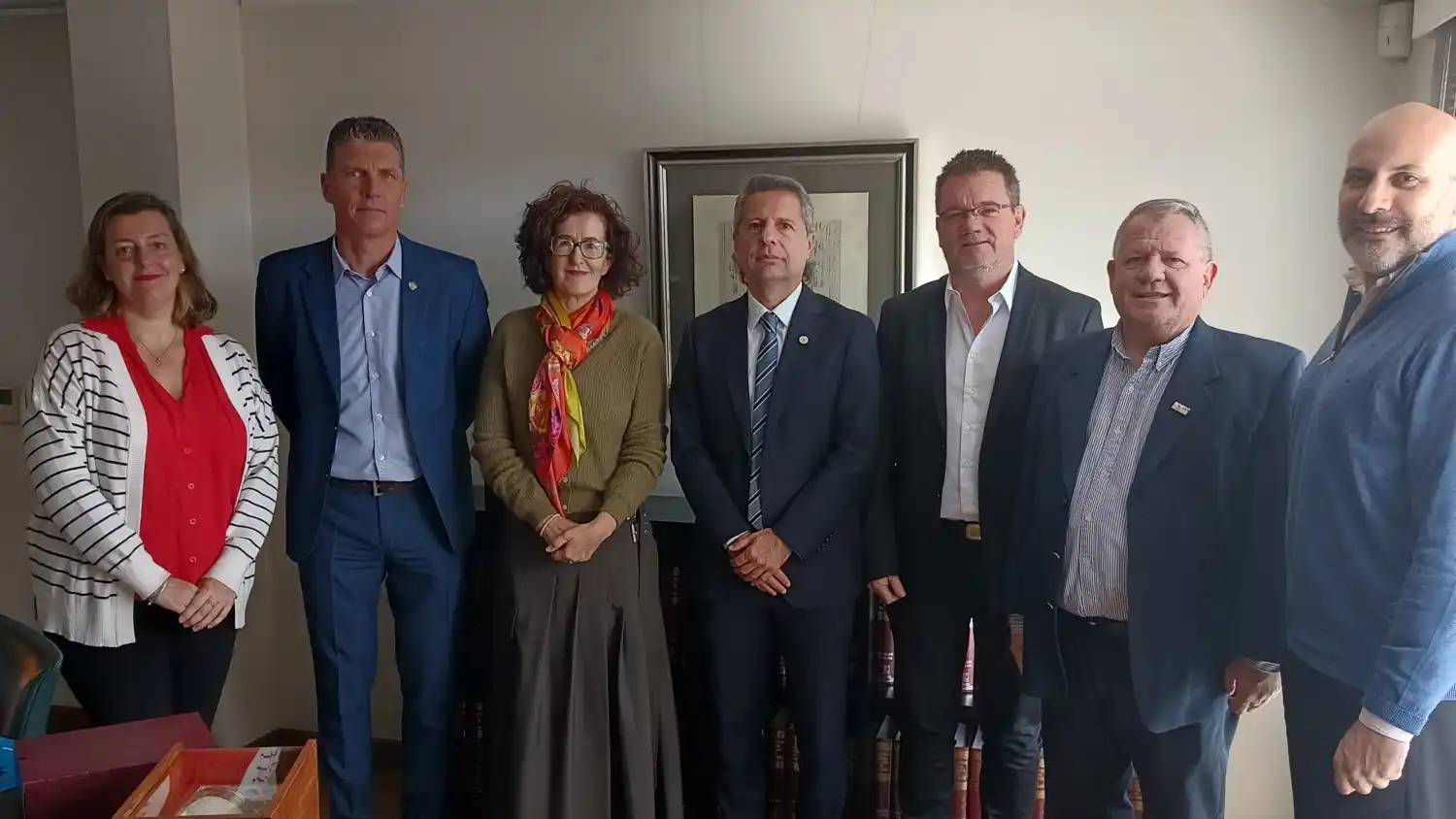 Bernarte se reunió en Buenos Aires con representantes del País Vasco para fortalecer vínculos